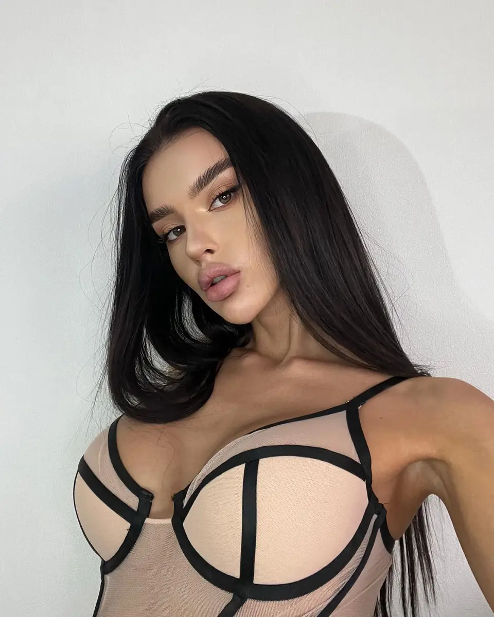 Полина эскорт в городе Алматы